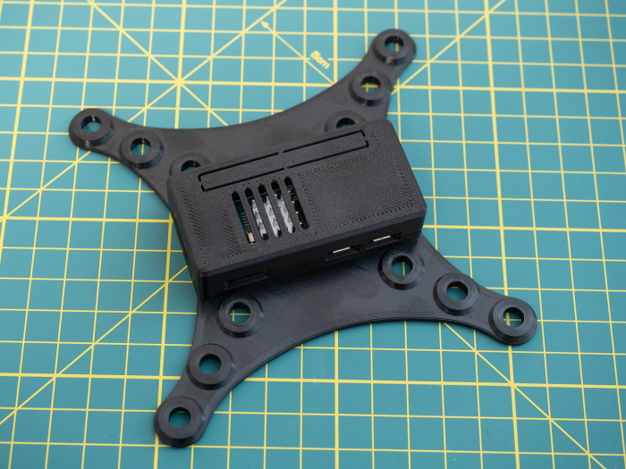 Carcasă Creartify pentru Raspberry Pi Zero, VESA 50/75/100, neagră [4]