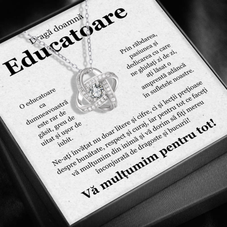 CADOU PROFESORI - Set Cadou pentru Doamna Educatoare– Colier cu Pandativ  Love Knot din Argint 925 placat cu rodiu, Cutie Elegantă și Felicitare Personalizată