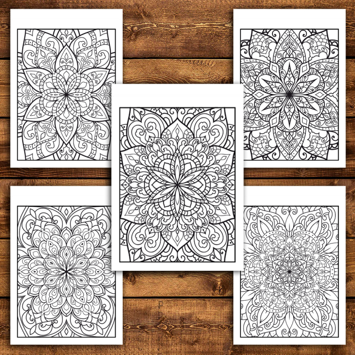 Martisor de colorat, 50 de ilustratii format A5, carte de colorat cu spira metalica, model: Mandale cu Flori [4]