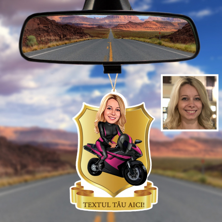 Agatatoare personalizata pentru masina - Femeie pe motocicleta [1]