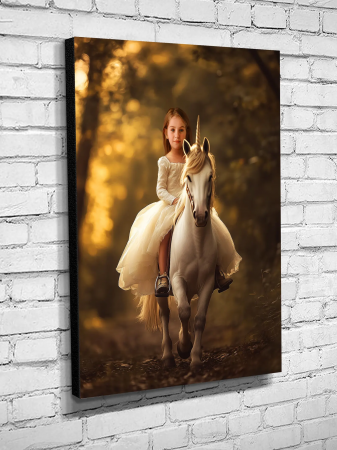 Portret personalizat - Printesa pe Unicorn [2]