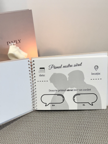 Jurnal pentru cupluri Povestea noastră + ciorapi cuplu [7]