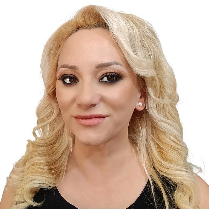 Cercei Perle Naturale Albe 7–8 mm, Buton AAA, Aur 14K (aur 585), Fluturași Aur în Silicon | KASKADDA® [3]