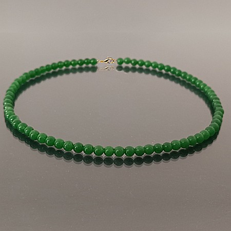 Bijuterii Jad - Colier Kaskadda cu Jad Natural Malaesian de 6 mm si Inchizatoare de Aur de 14 karate | KASKADDA®