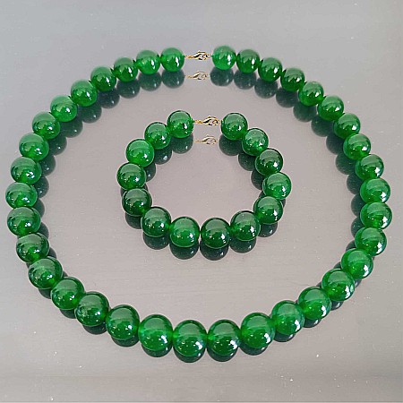 Bijuterii Jad - Set Colier si Bratara cu Jad Verde Malaezian de 12 mm si Inchizatori din Aur de 14 k