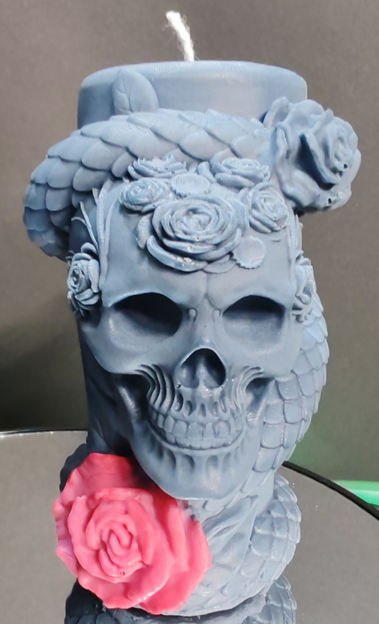 LUMANARE DECORATIVA CRANIU [3]