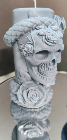 LUMANARE DECORATIVA CRANIU [1]