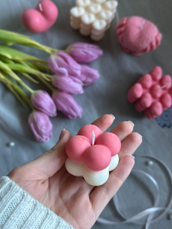 Bubble in levels / Mărturie / Cadou [1]