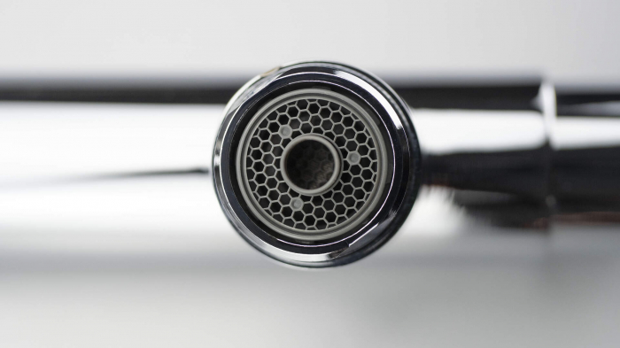 Baterie pentru bucătărie, cu racord pentru filtrul de apă, cu pipă extractibilă [7]