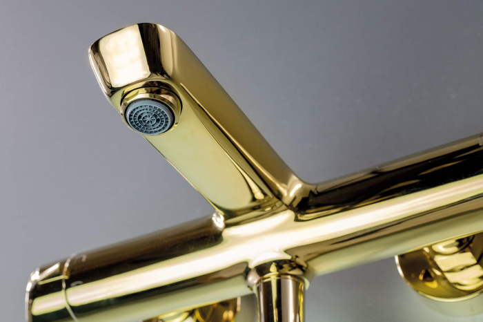 Baterie pentru cadă, montare pe perete [5]