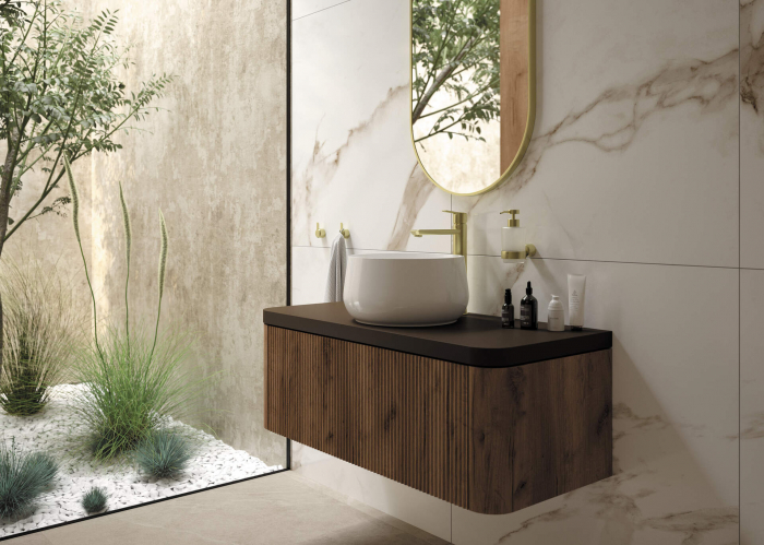 Oglindă, de atârnat, într-o ramă ,Deante Silia ,culoare auriu  periat [2]