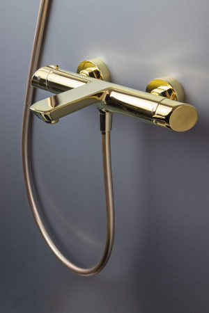 Baterie pentru cadă, montare pe perete [2]