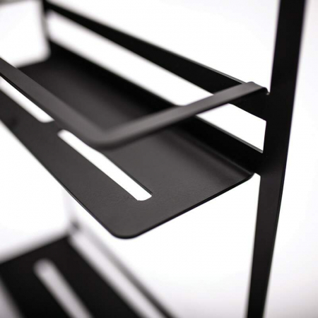 Raft, agățat de cabină [5]