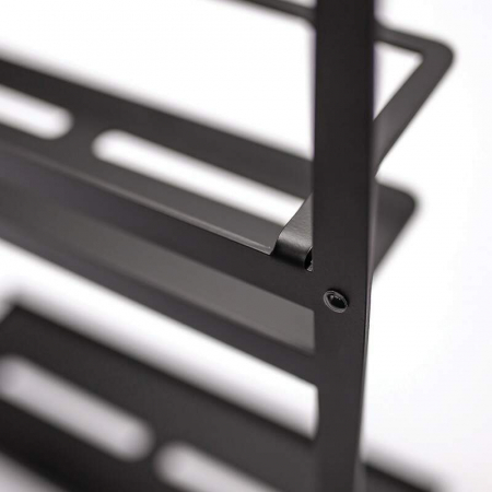 Raft, agățat de cabină [7]