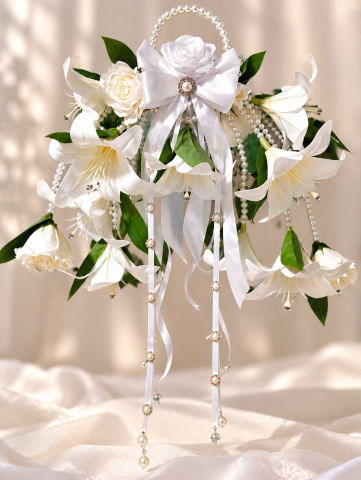 Aranjamente florale din satin - Cascadă de Perle - Buchet Mireasă