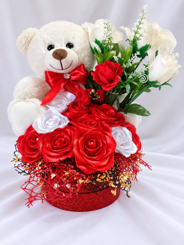 Aranjamente florale din satin - Dragoste într-o cutie