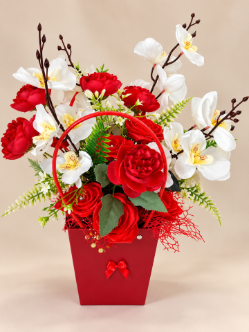 Aranjamente florale din satin - Rouge Elegance