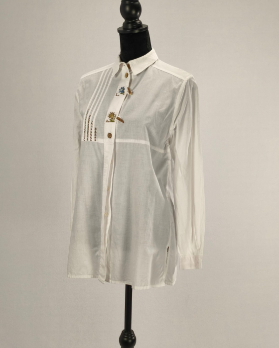 Camasa-dama-Meico-alba-100-bumbac-broderii-florale-nasturi-lemn-Caramia [3]
