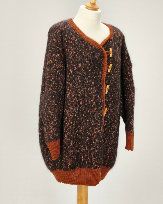 Cardigan oversize maro blend de mohair și lână cu nasturi din lemn [4]