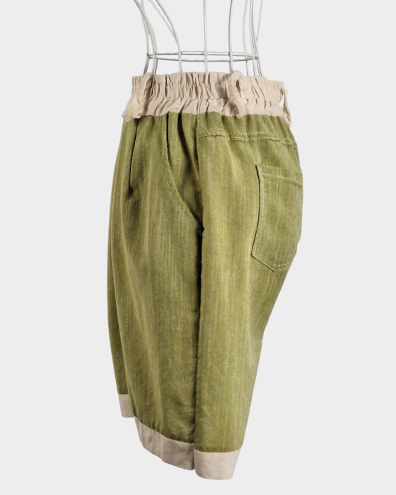 Pantaloni scurti din in si bumbac verde oliv cu detalii bej [4]