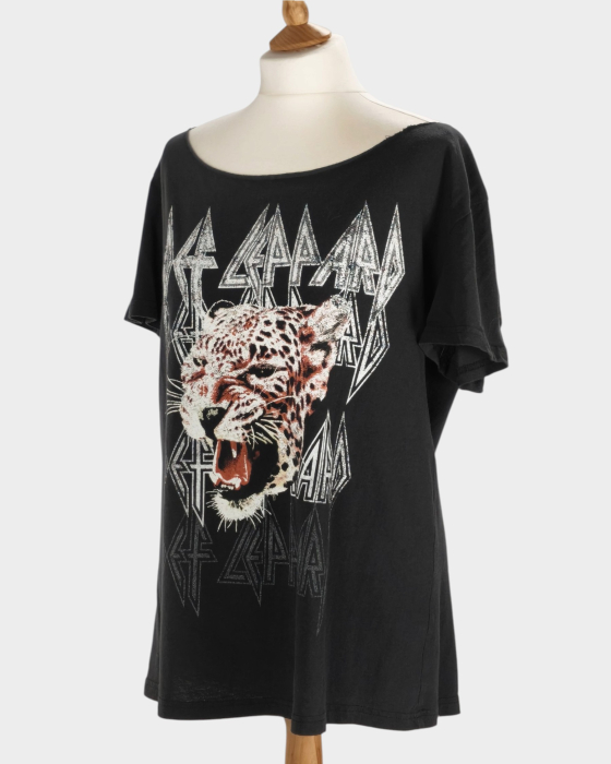 Tricou negru Def Leppard cu imprimeu leopard crem și cărămiziu [5]