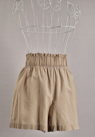 Pantaloni - Pantaloni scurți Esmara din in și bumbac bej cu talie înaltă