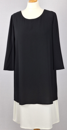 Rochii - Rochie Armani Jeans alb-negru cu suprapunere fluidă