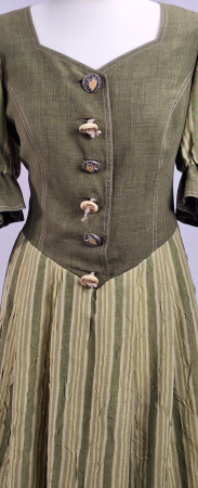 Rochie Hagro stil Dirndl verde salvie cu nasturi [1]