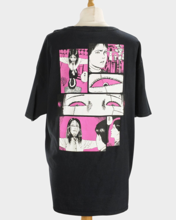 Tricou negru Junji Ito Scarecrow bumbac imprimeu roz față-spate [4]