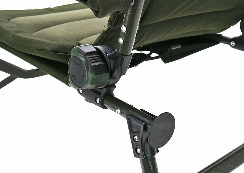 Carp Pro - Scaun Diamond With Fleece Pillow 56x56cm [5]