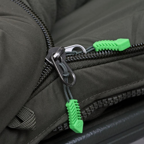 Carp Pro - Pat Diamond 6 Picioare cu Sac de dormit 3 Sezoane [6]