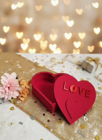 Cadouri Personalizate - Cutie „Love” roșie