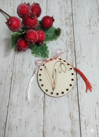 Cadouri Personalizate - Mărțișor din lemn pentru cusut