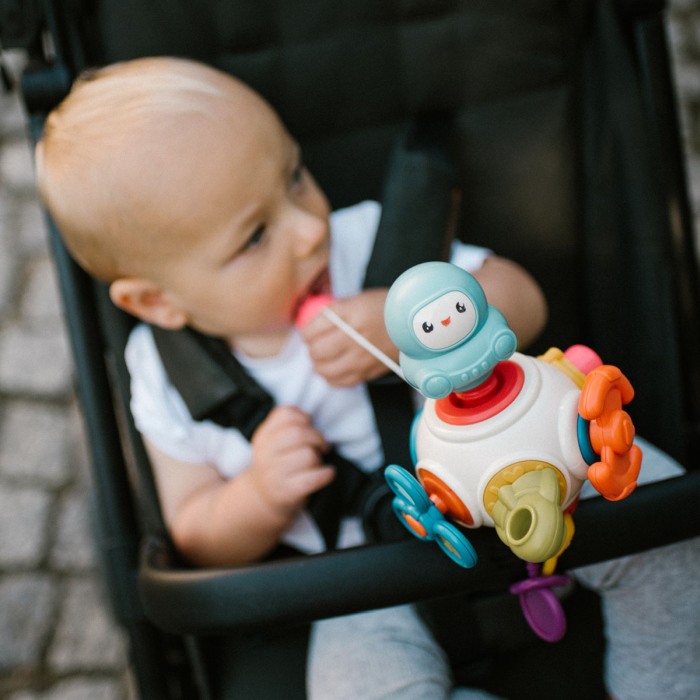 Jucarie senzoriala, dezvoltare abilitati motorii bebelus, Astronaut, Babyono 1583 [8]