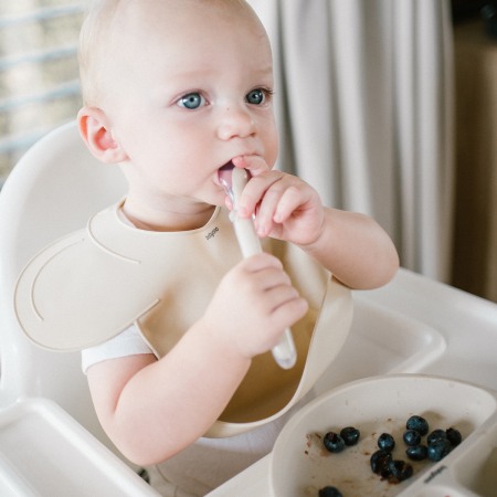 Lingurita flexibila din silicon Babyono crem 785/04 [10]