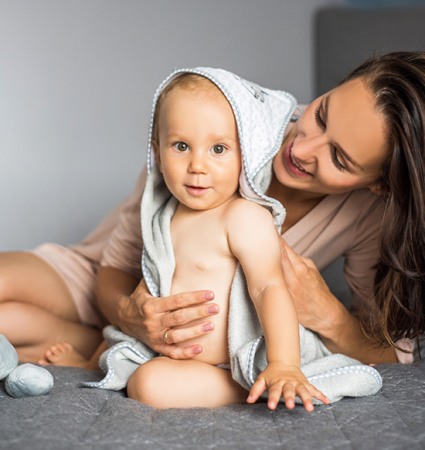 Prosop Bebe din Fibră de Bambus cu Glugă Babyono  GRI | Prosop Băiță Nou-Născut și Copii 100x100 cm [7]