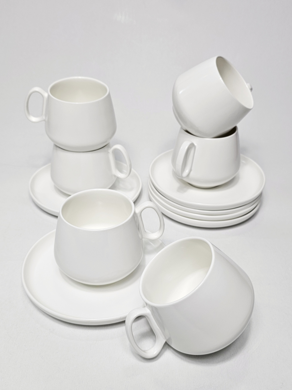 Set cești cafea cu farfurioare, ceramică albă minimalistă, 12 piese [1]