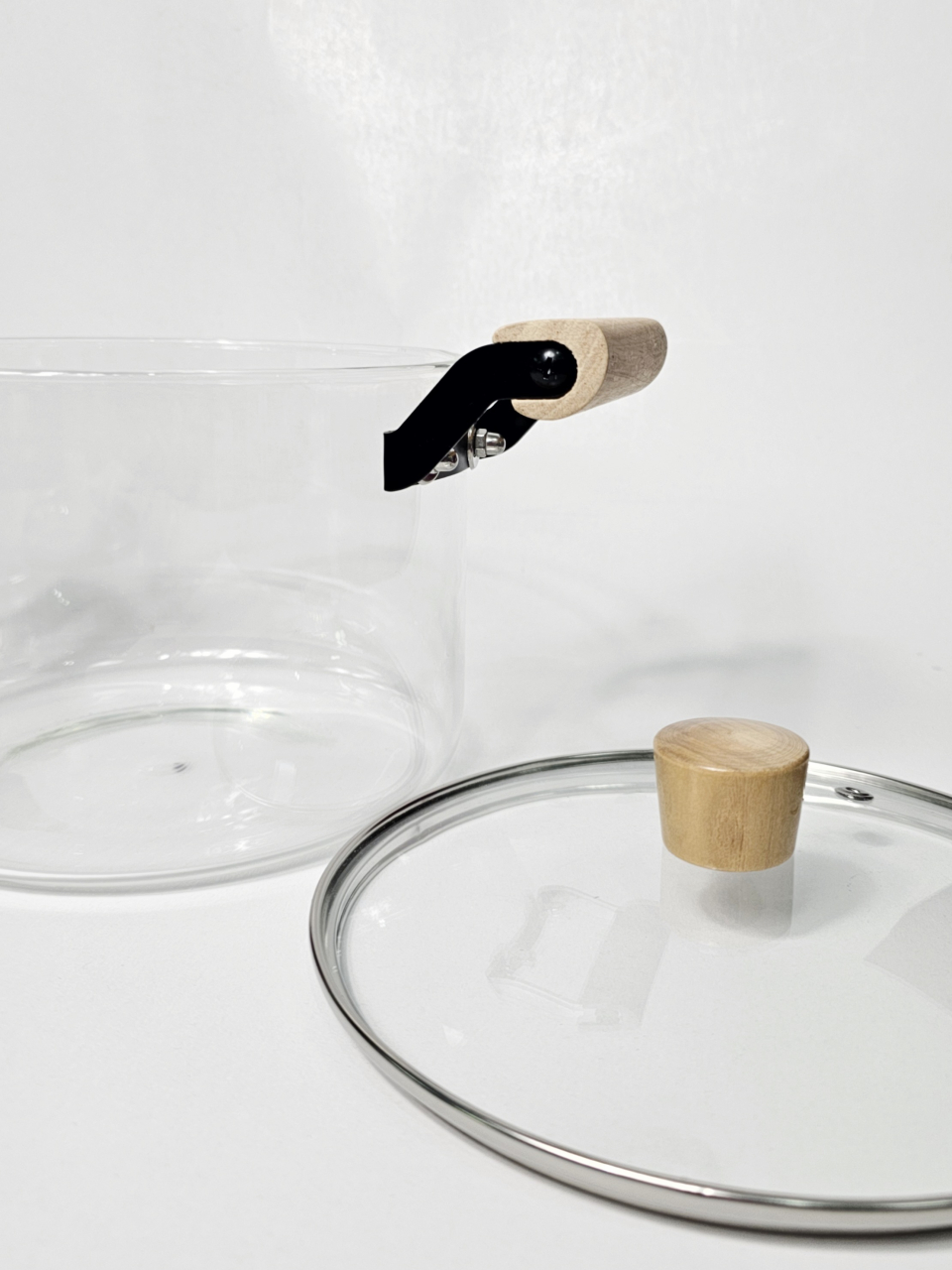 Oală CasaLina din sticlă borosilicată cu capac și mânere din lemn 4.5 L [2]