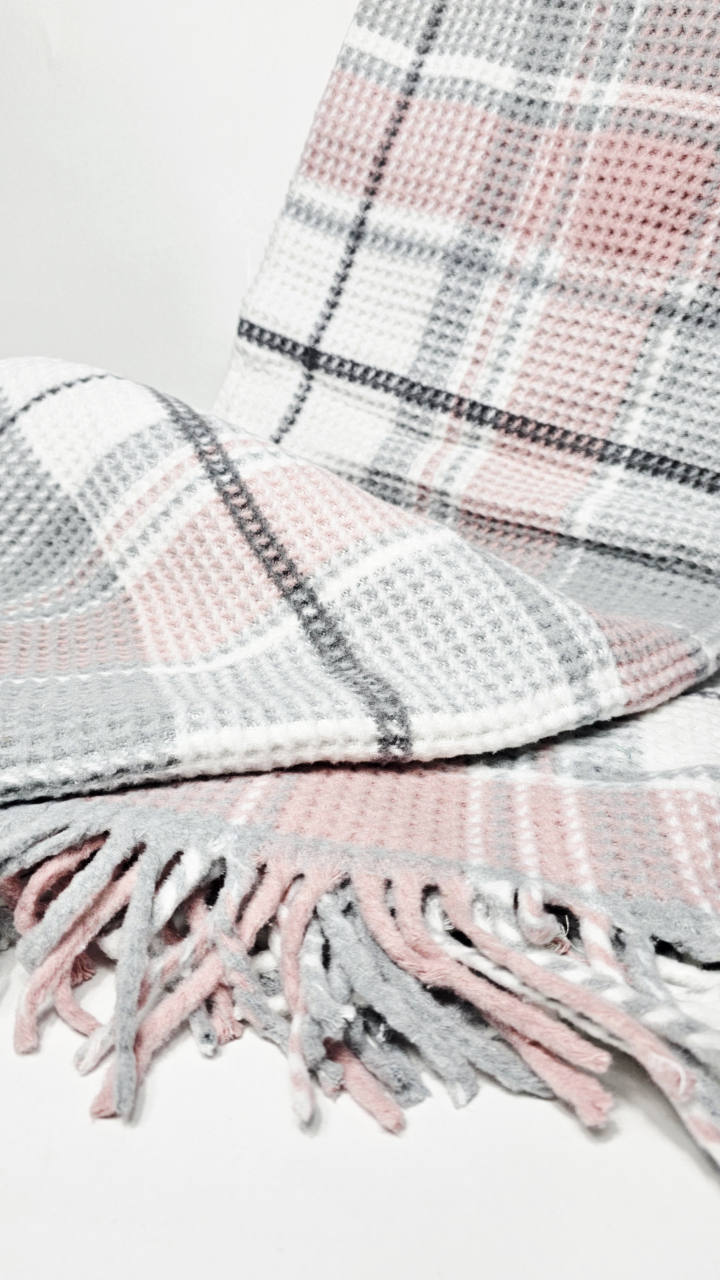 Pătură pufoasă Model Roz, dimensiune 200/240 cm [1]