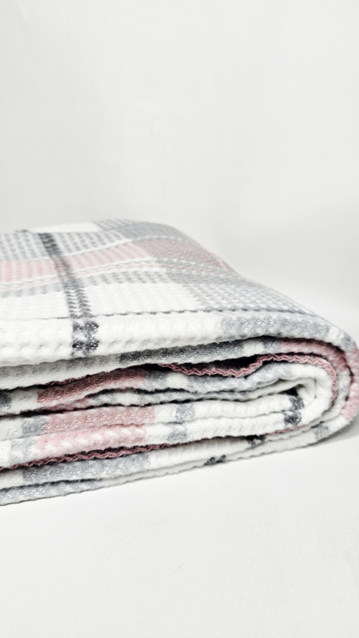 Pătură pufoasă Model Roz, dimensiune 200/240 cm [2]