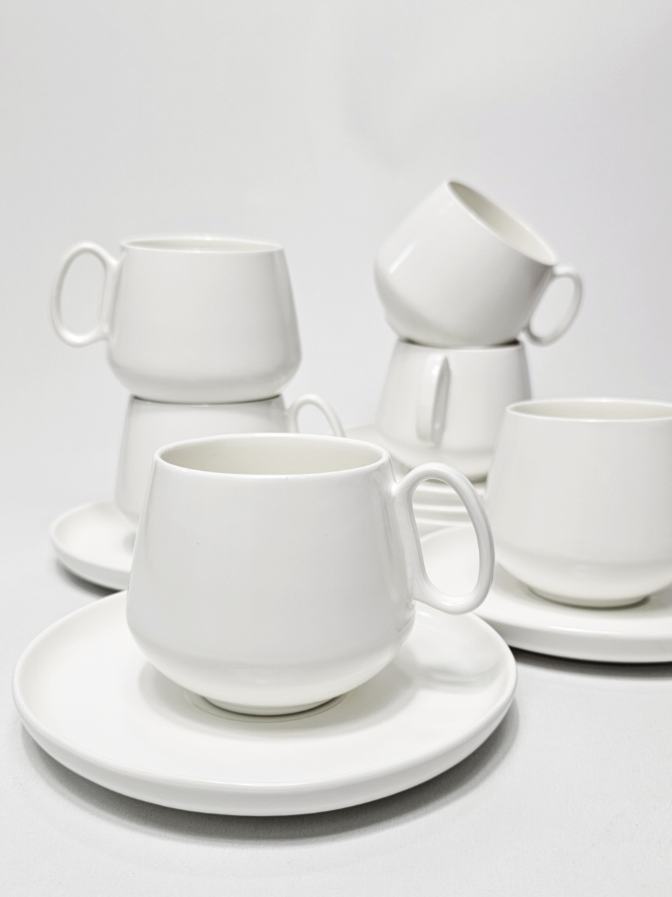 Set cești cafea cu farfurioare, ceramică albă minimalistă, 12 piese [2]