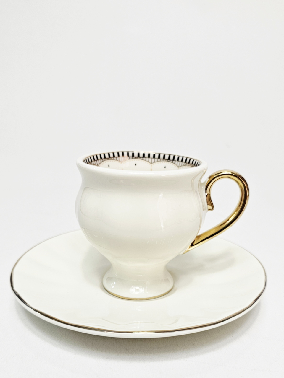 Set cești cafea ceramica cu accente aurii [5]