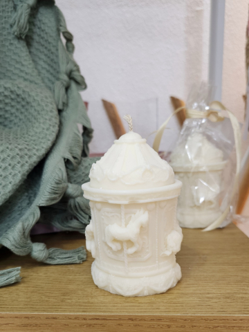 Decor și Atmosferă - Lumânare decorativă carusel din ceară naturală soia