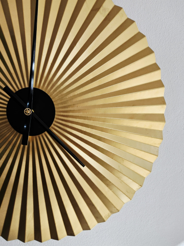 Ceas de perete auriu, stil evantai [1]