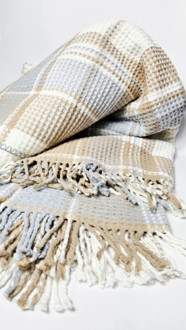 Pătură pufoasă Model Crem, dimensiune 200/240 cm [1]