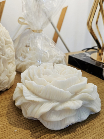 Decor și Atmosferă - Lumânare decorativă Bujor ceara naturala