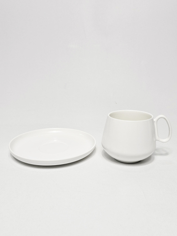 Set 2 piese ceașcă și farfurioară albă [2]