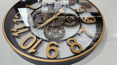 Ceas de perete rotund 50 cm, design industrial cu mecanism decorativ și cifre mari aurii [1]