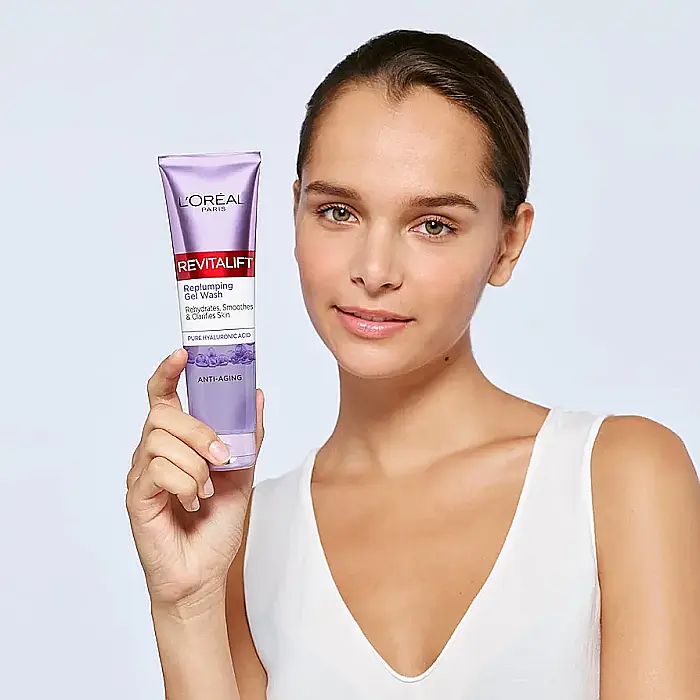 LOREAL Revitalift Gel de Curatat Fata cu Acid Hialuronic 150 ml [2]