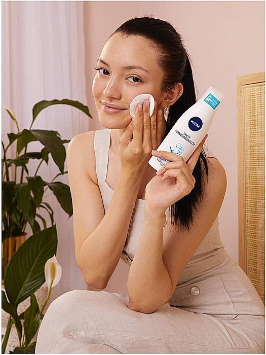 NIVEA Lapte Demachiant pt Toate Tipurile de Ten 200 ml [2]